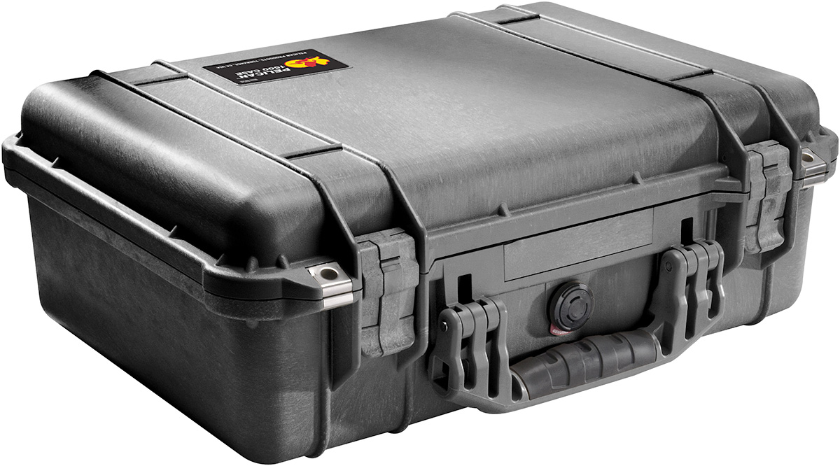 Pelican PEL1500 Maleta, IP-67, con foam negra.
