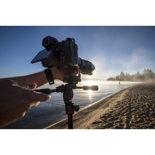 Manfrotto Befree Live Advanced Trípode Compacto con Cabezal de 3 Vías / MKBFRLA4BK-3W - Imagen 9