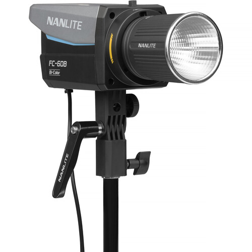 Nanlite FC60B Bi-Color LED Spotlight Montura FM y Adaptador Bowens 60W / 02-055