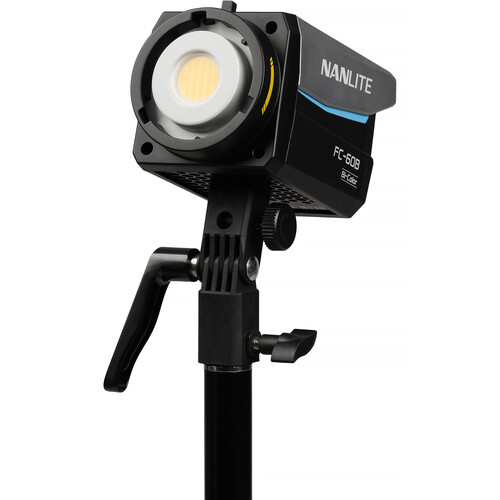 Nanlite FC60B Bi-Color LED Spotlight Montura FM y Adaptador Bowens 60W / 02-055 - Imagen 7