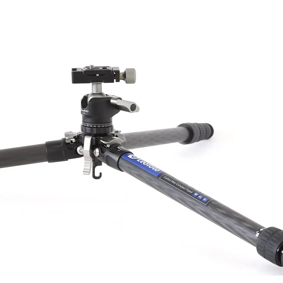 LEOFOTO LY-224C+LH25 Kit Trípode Carbono Ranger de 4 Secciones con Cabezal de Rotula (Sop. Hasta 6kg) - Imagen 5
