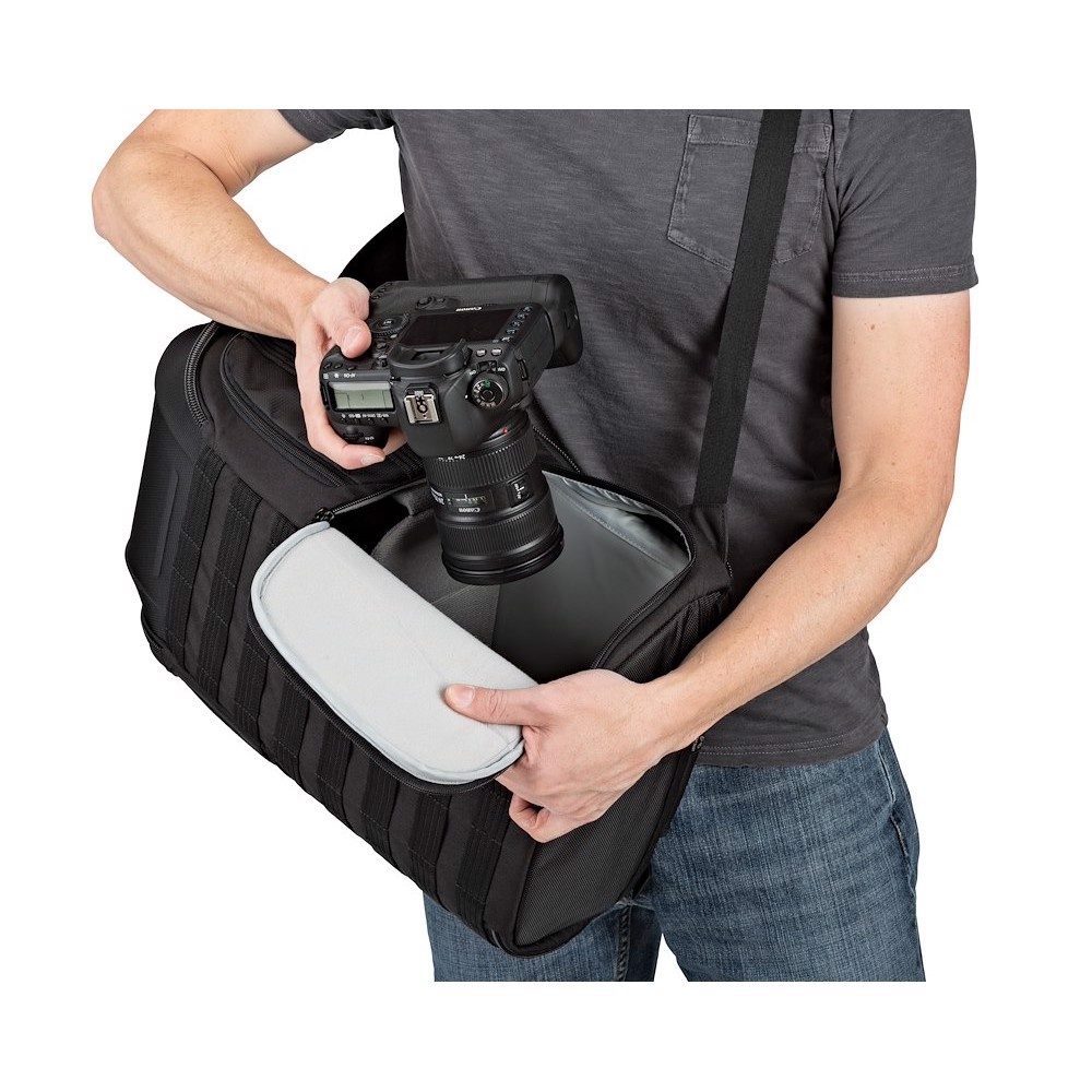 Lowepro ProTactic 450 AW Mochila para Cámara y Laptop (Black) / LP37177 - Imagen 6