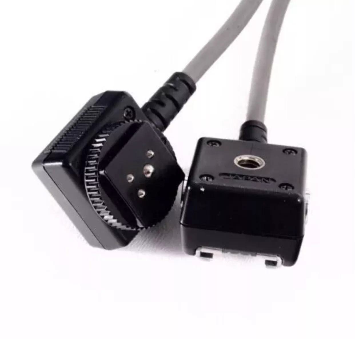 Nikon SC-17 TTL Hot Shoe Cable de Extensión de Flash Fuera de Cámara (PRODUCTO USADO) - Imagen 2